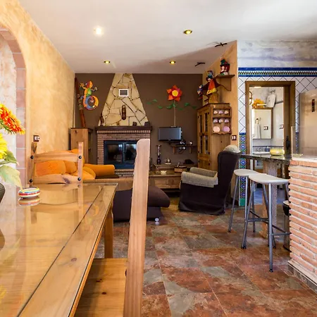 Farm stay Cortijo Del Aire Guajar Alto