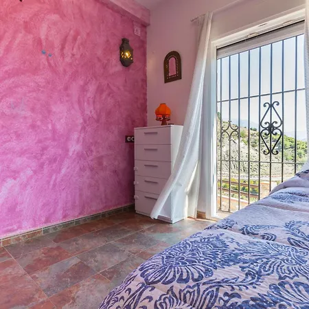 Cortijo Del Aire Farm stay Guajar Alto